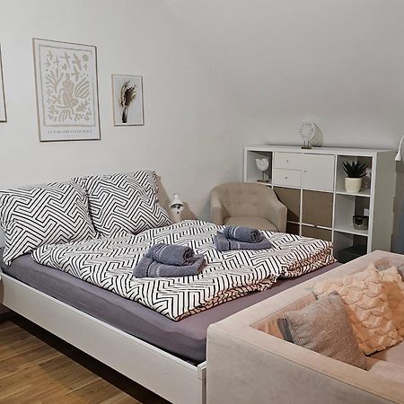 Modern Studio Near Duesseldorf Airport & Messe/Fair メーアブッシュ エクステリア 写真