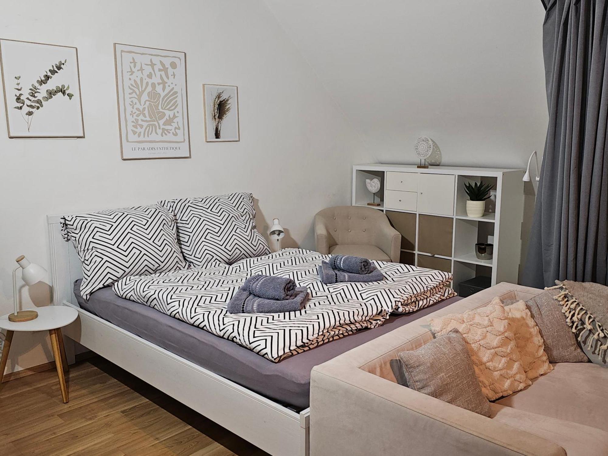 Modern Studio Near Duesseldorf Airport & Messe/Fair メーアブッシュ エクステリア 写真